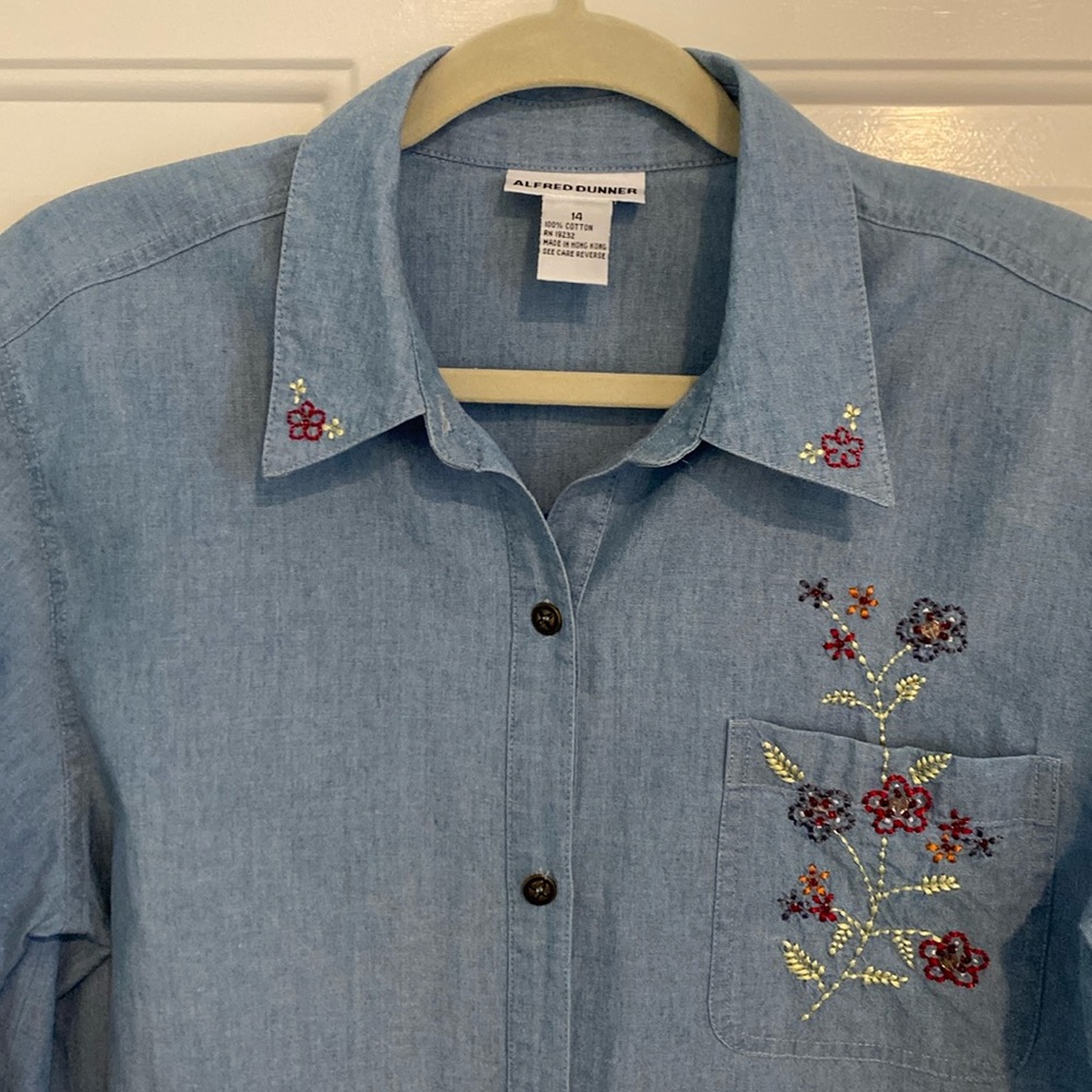 Alfred Dunner Embroidered Blue Denim Style Button Down Cotton Shirt - Size 14